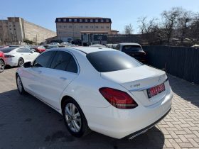 MERCEDES-BENZ C 300, 2019 (2018)