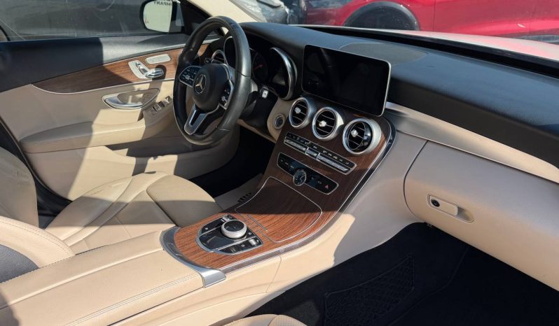 
MERCEDES-BENZ C 300, 2019 (2018) full									