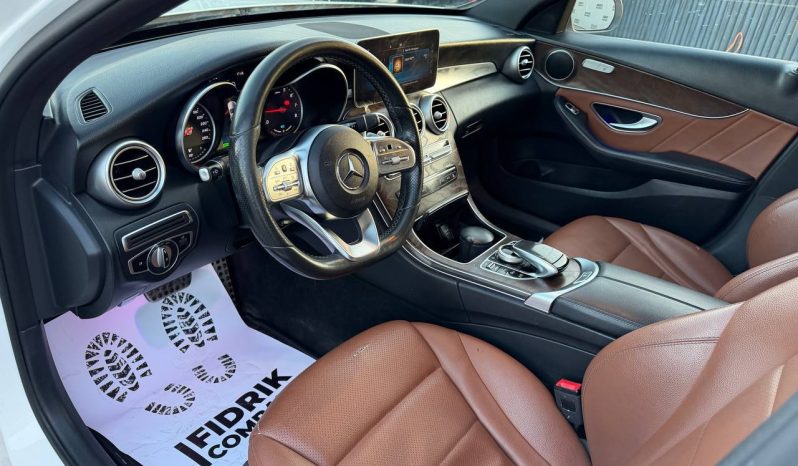 
MERCEDES-BENZ C 300, 2019 full									