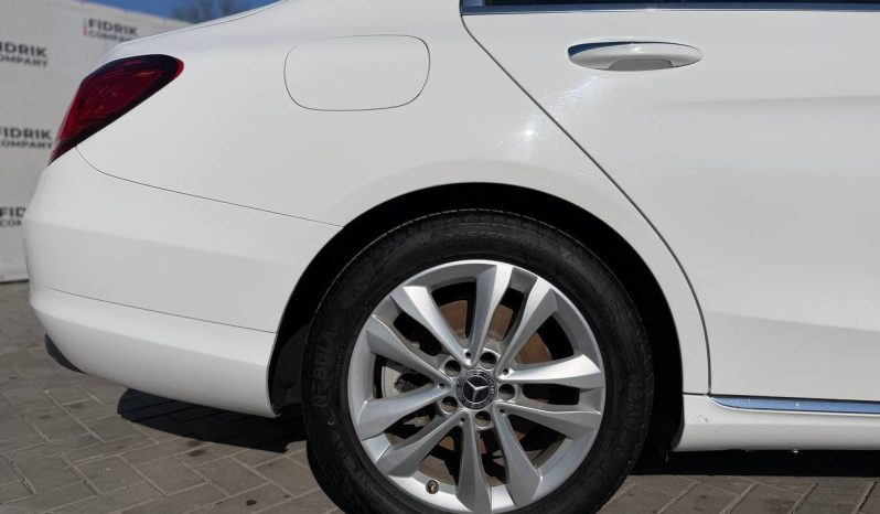 
MERCEDES-BENZ C 300, 2019 (2018) full									