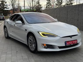 TESLA MODEL S 75D, 2019