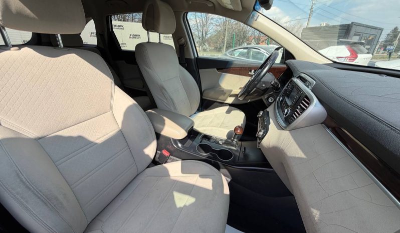 
KIA SORENTO LX, 2016 (2015) full									