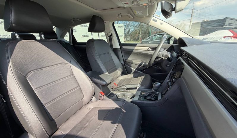 
VW PASSAT SE, 2020 full									