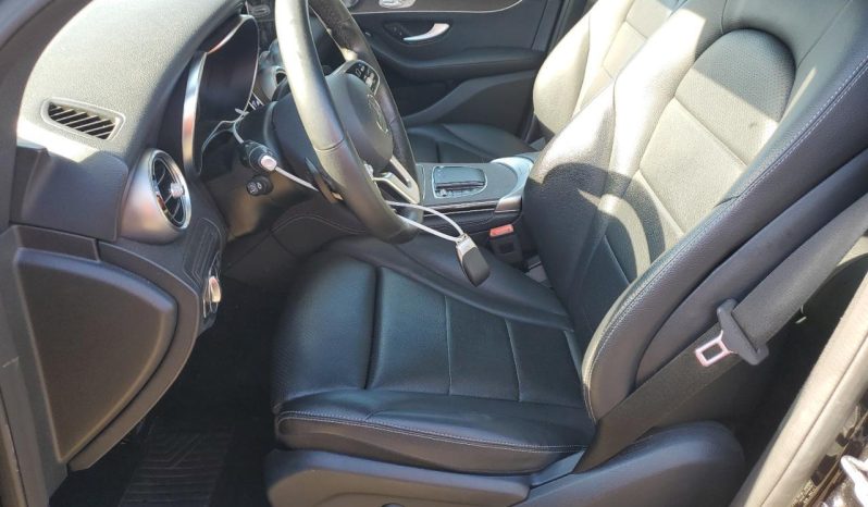 
MERCEDES-BENZ GLC 300 4MATIC, 2020 (2019) full									