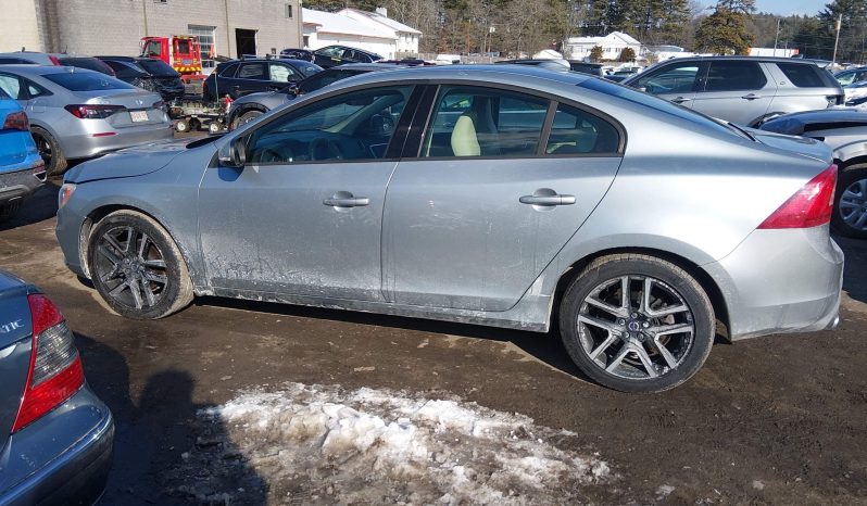 
VOLVO S60 T5 DYNAMIC, 2017 (2016) full									