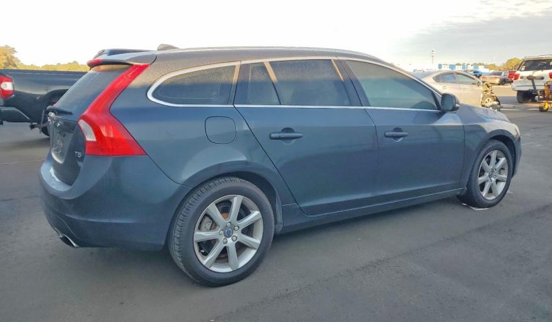 
VOLVO V60 T5 PREMIER, 2016 (2015) full									