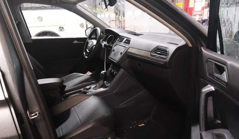 
VOLKSWAGEN TIGUAN SE, 2020 full									