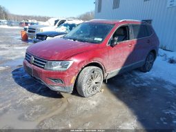 
VOLKSWAGEN TIGUAN 2.0T SEL, 2018 full									