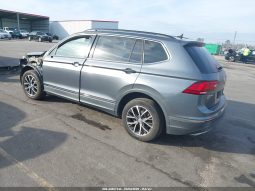 
VOLKSWAGEN TIGUAN SE, 2020 full									
