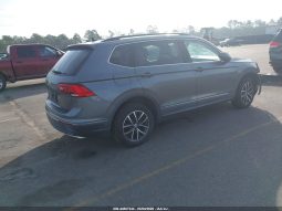 
VOLKSWAGEN TIGUAN SE, 2020 full									