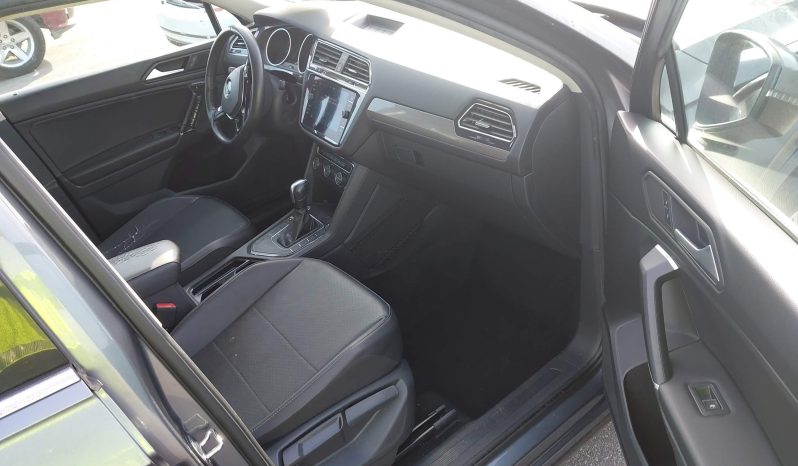 
VOLKSWAGEN TIGUAN SE, 2020 full									