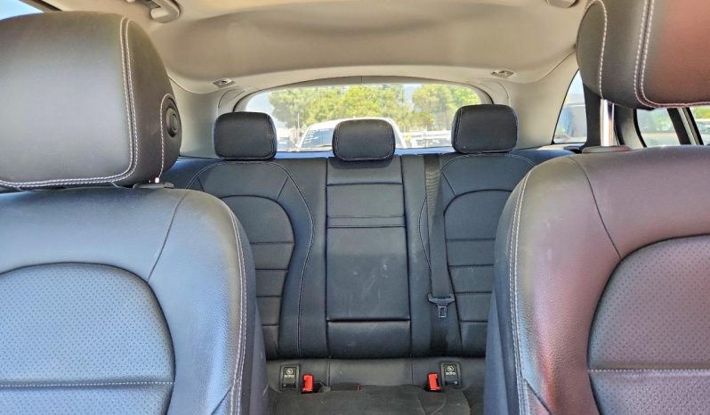 
MERCEDES-BENZ GLC 300, 2016 full									