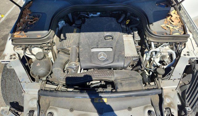 
MERCEDES-BENZ GLC 300, 2016 full									