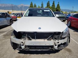 
MERCEDES-BENZ GLC 300, 2016 full									