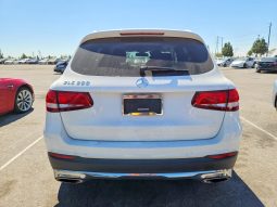 
MERCEDES-BENZ GLC 300, 2016 full									