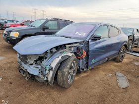 FORD MUSTANG MACH-E PREMIUM, 2021