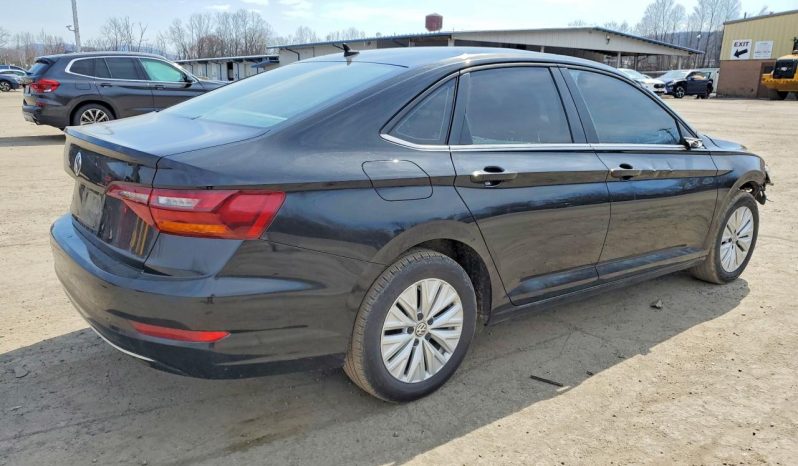 
VOLKSWAGEN JETTA S, 2019 (2018) full									