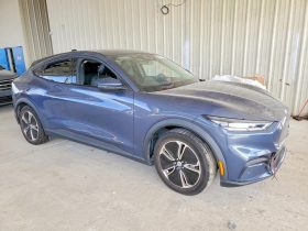 FORD MUSTANG MACH-E SELECT, 2021