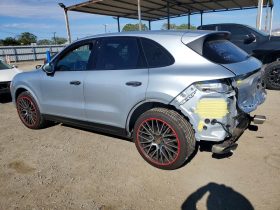 PORSCHE CAYENNE, 2019 (2018)
