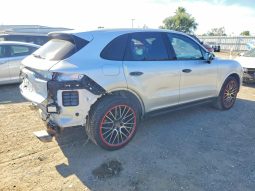 PORSCHE CAYENNE, 2019 (2018)