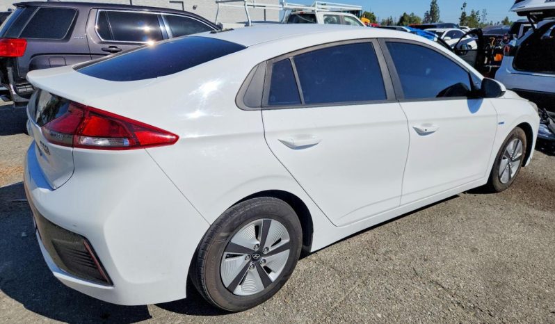 
HYUNDAI IONIQ HYBRID BLUE, 2017 full									