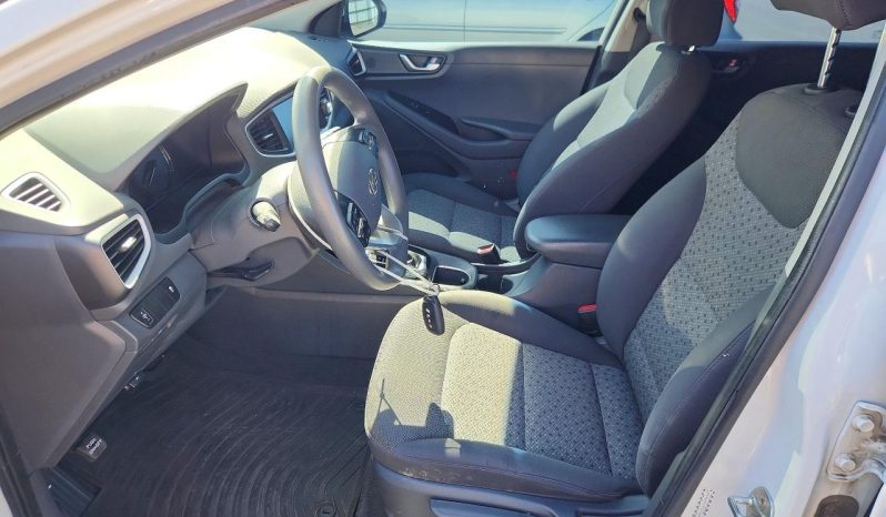 
HYUNDAI IONIQ HYBRID BLUE, 2017 full									