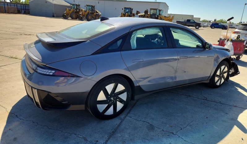 
HYUNDAI IONIQ 6 SE, 2024 (2023) full									