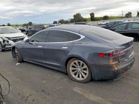 TESLA MODEL S 75D, 2016