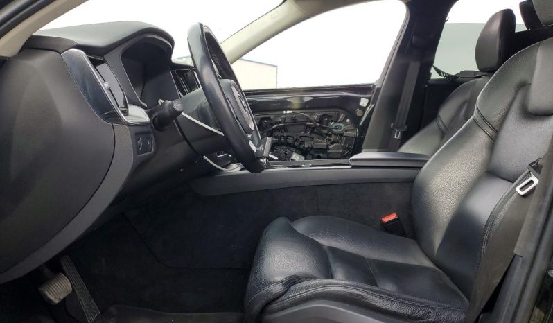 
VOLVO XC60 T5 MOMENTUM, 2019 (2018) full									