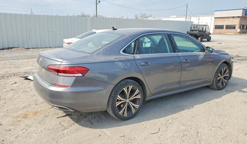 
VOLKSWAGEN PASSAT SE, 2022 (2021) full									