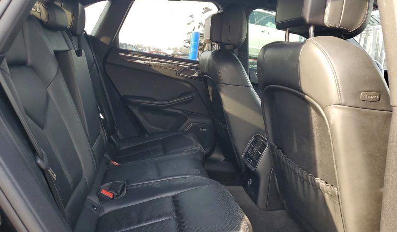 
PORSCHE MACAN GTS, 2018 full									