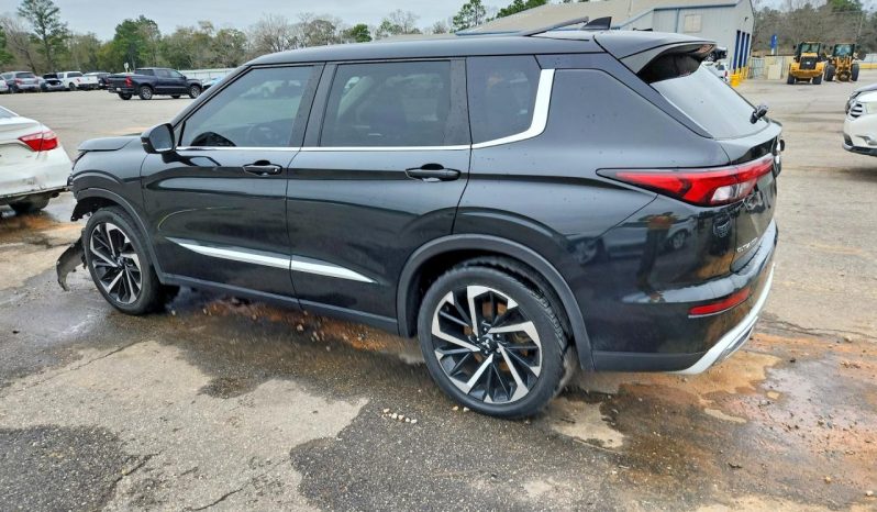 
MITSUBISHI OUTLANDER SE, 2022 full									