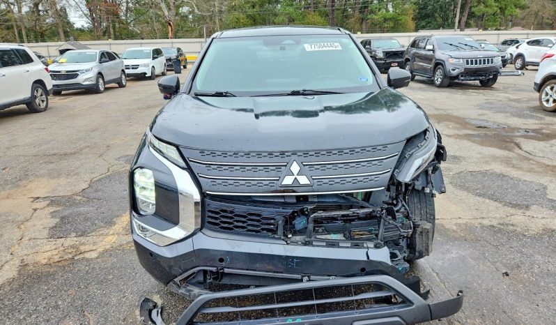 
MITSUBISHI OUTLANDER SE, 2022 full									