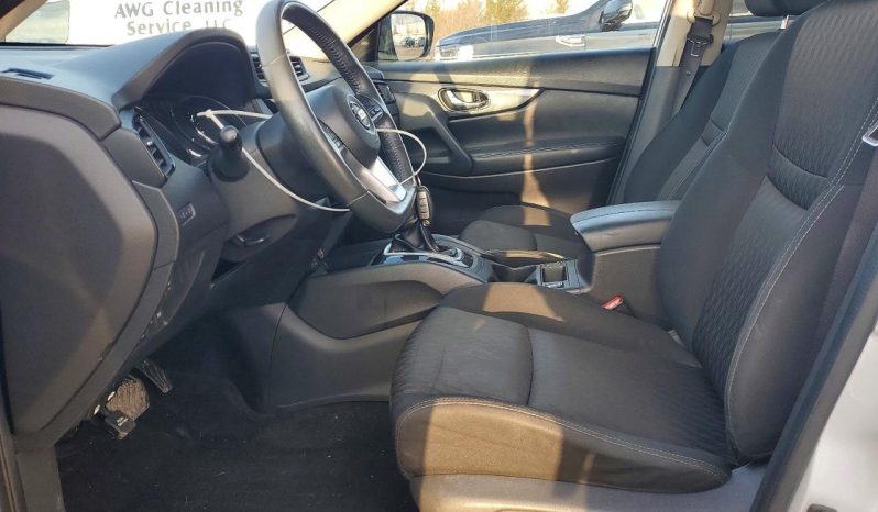 
NISSAN ROGUE SV, 2017 (2016) full									