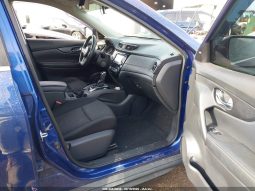 
NISSAN ROGUE SV, 2018 (2017) full									