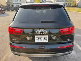 AUDI Q7 3.0T PREMIUM, 2017 (11/2015)