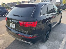 AUDI Q7 3.0T PREMIUM, 2017 (11/2015)