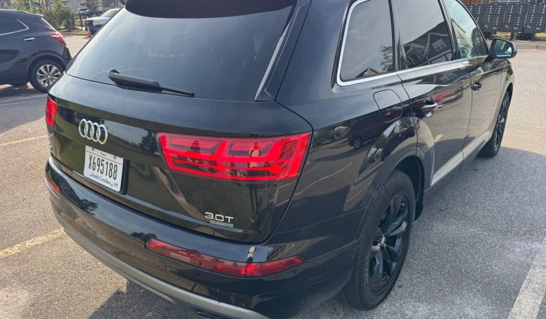 
AUDI Q7 3.0T PREMIUM, 2017 (11/2015) full									