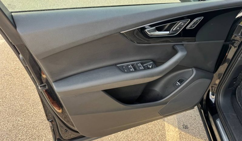 
AUDI Q7 3.0T PREMIUM, 2017 (11/2015) full									