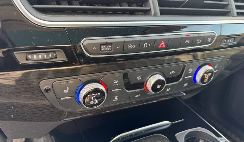 
AUDI Q7 3.0T PREMIUM, 2017 (11/2015) full									