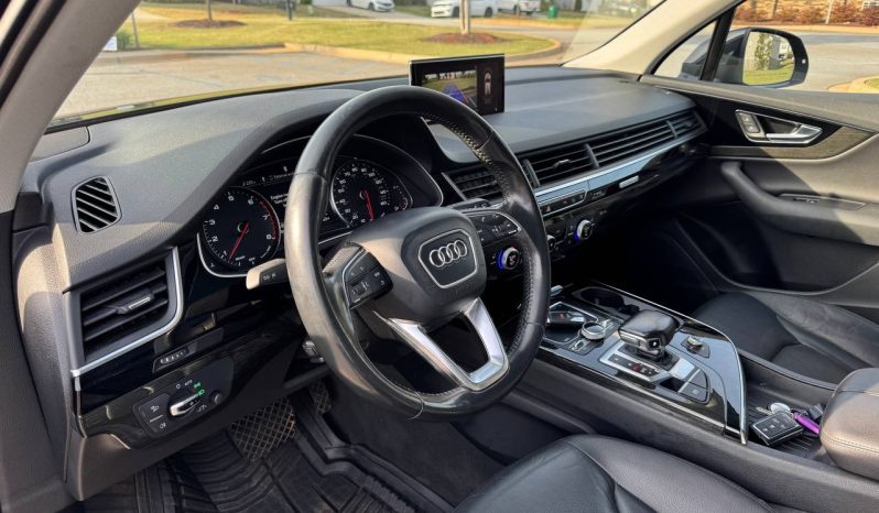 
AUDI Q7 3.0T PREMIUM, 2017 (11/2015) full									