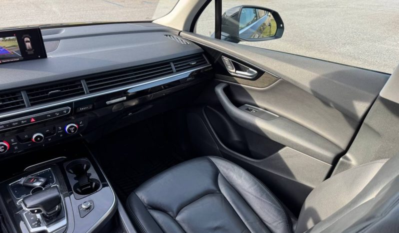 
AUDI Q7 3.0T PREMIUM, 2017 (11/2015) full									