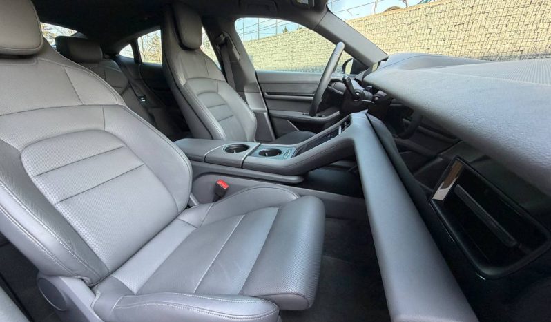 
PORSCHE TAYCAN, 2021 full									