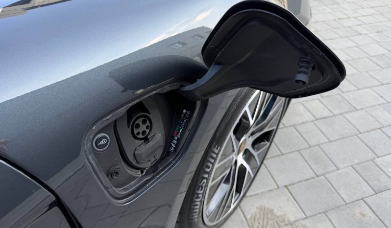 
PORSCHE TAYCAN, 2021 full									