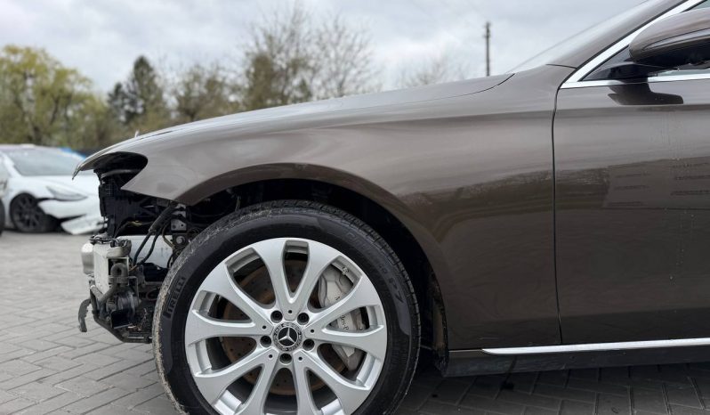 
MERCEDES-BENZ E 400 4MATIC, 2018 full									