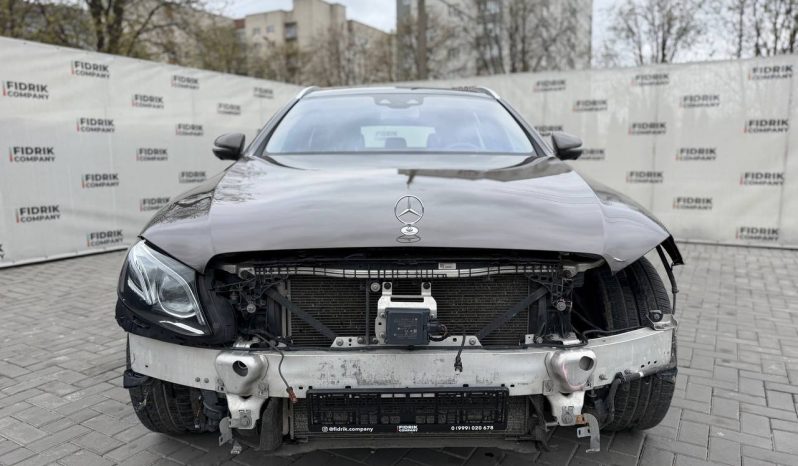 
MERCEDES-BENZ E 400 4MATIC, 2018 full									