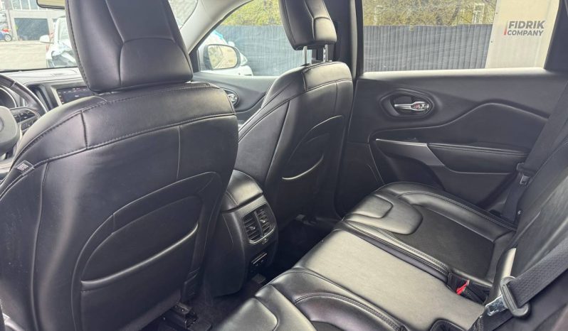 
JEEP CHEROKEE LATITUDE PLUS, 2019 (2018) full									