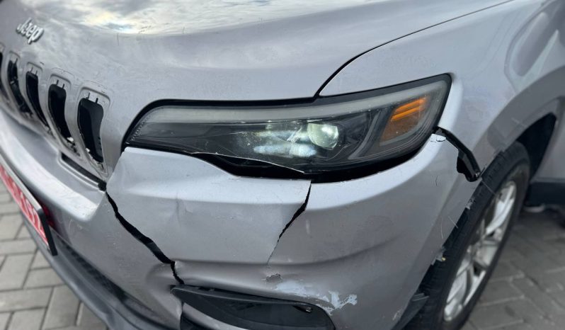 
JEEP CHEROKEE LATITUDE PLUS, 2019 (2018) full									