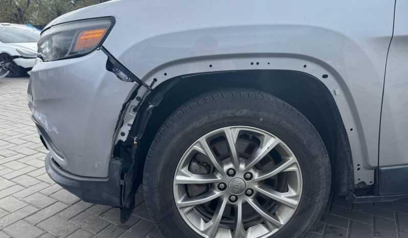 
JEEP CHEROKEE LATITUDE PLUS, 2019 (2018) full									