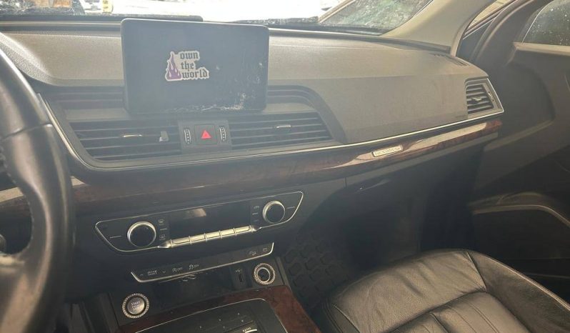 
AUDI Q5 2.0T TECH PREMIUM, 2018 full									